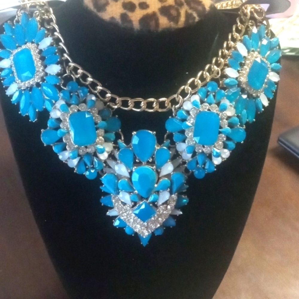 Statement formal necklace New